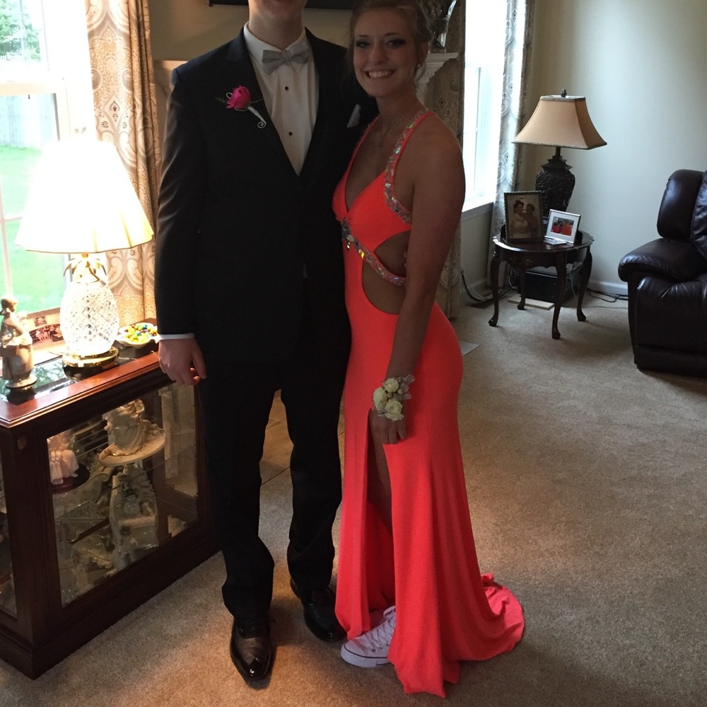 very cute Sparkle size 6 prom dress!